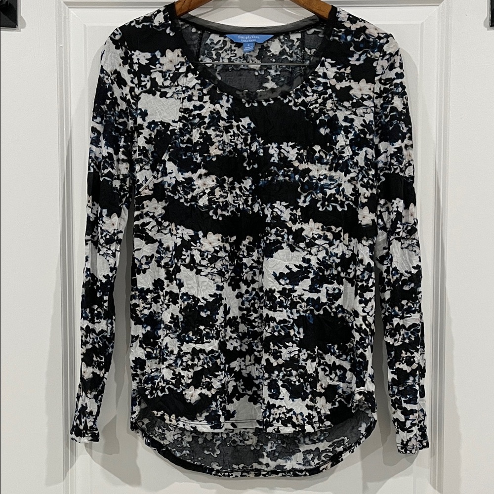 Simply Vera Black, White, Blue accents Abstract Blouse